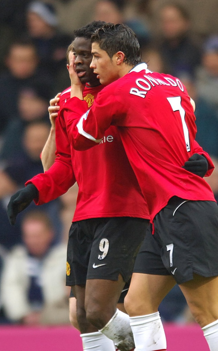 太陽報:前曼聯前鋒薩哈創業公司估值達43億鎊,幫助球員規劃未來