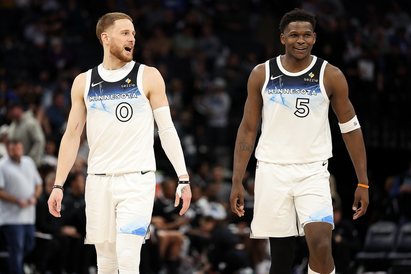 迪文：季后賽必須打出最好的表現 立足防守的同時保持流暢進攻