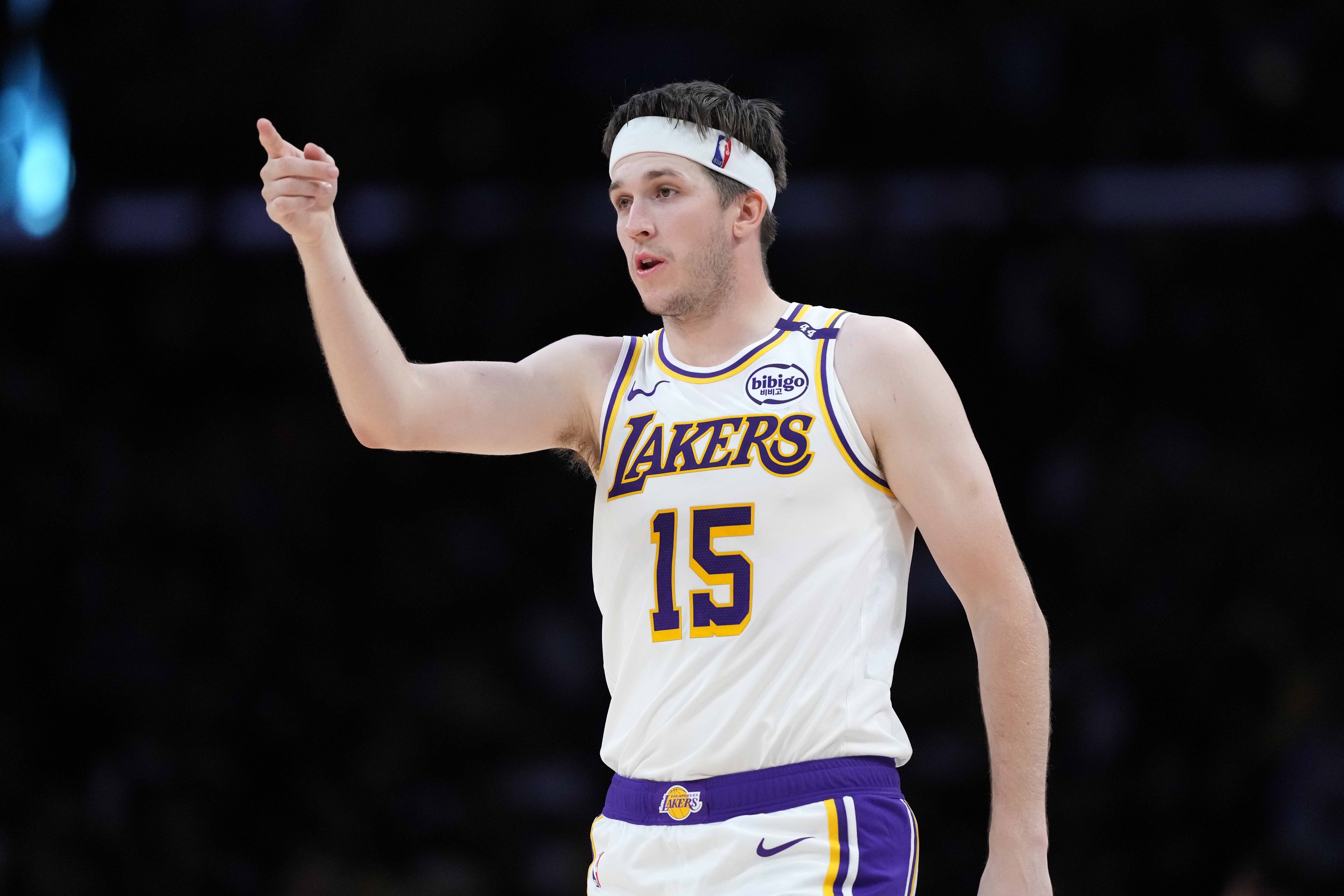 穩中帶秀！里夫斯20投12中砍全場最高30分 另有7板6助&僅1次罰球