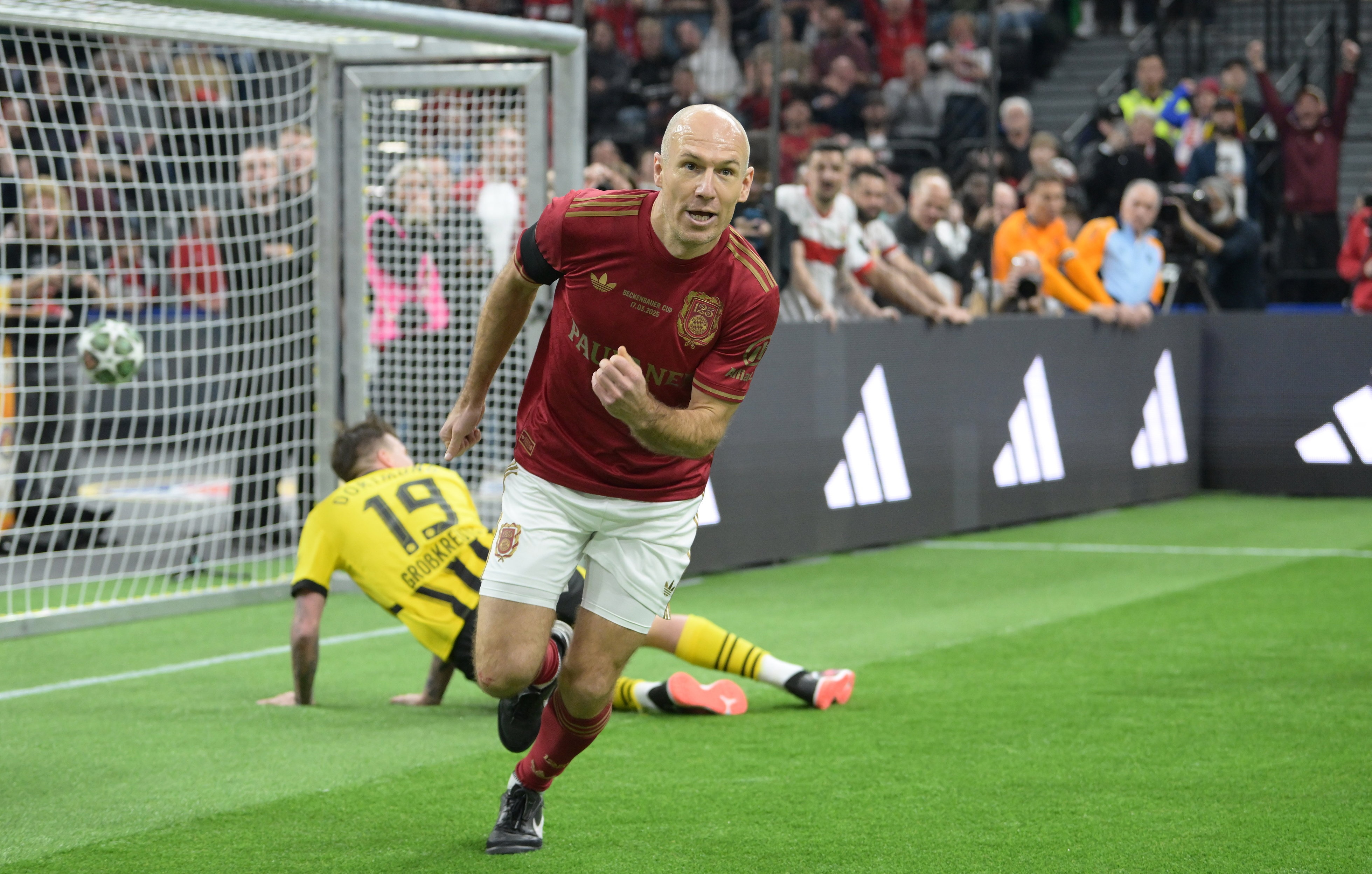 羅本:拜仁比國米有微弱優勢 孔帕尼是一名雄心勃勃的教練