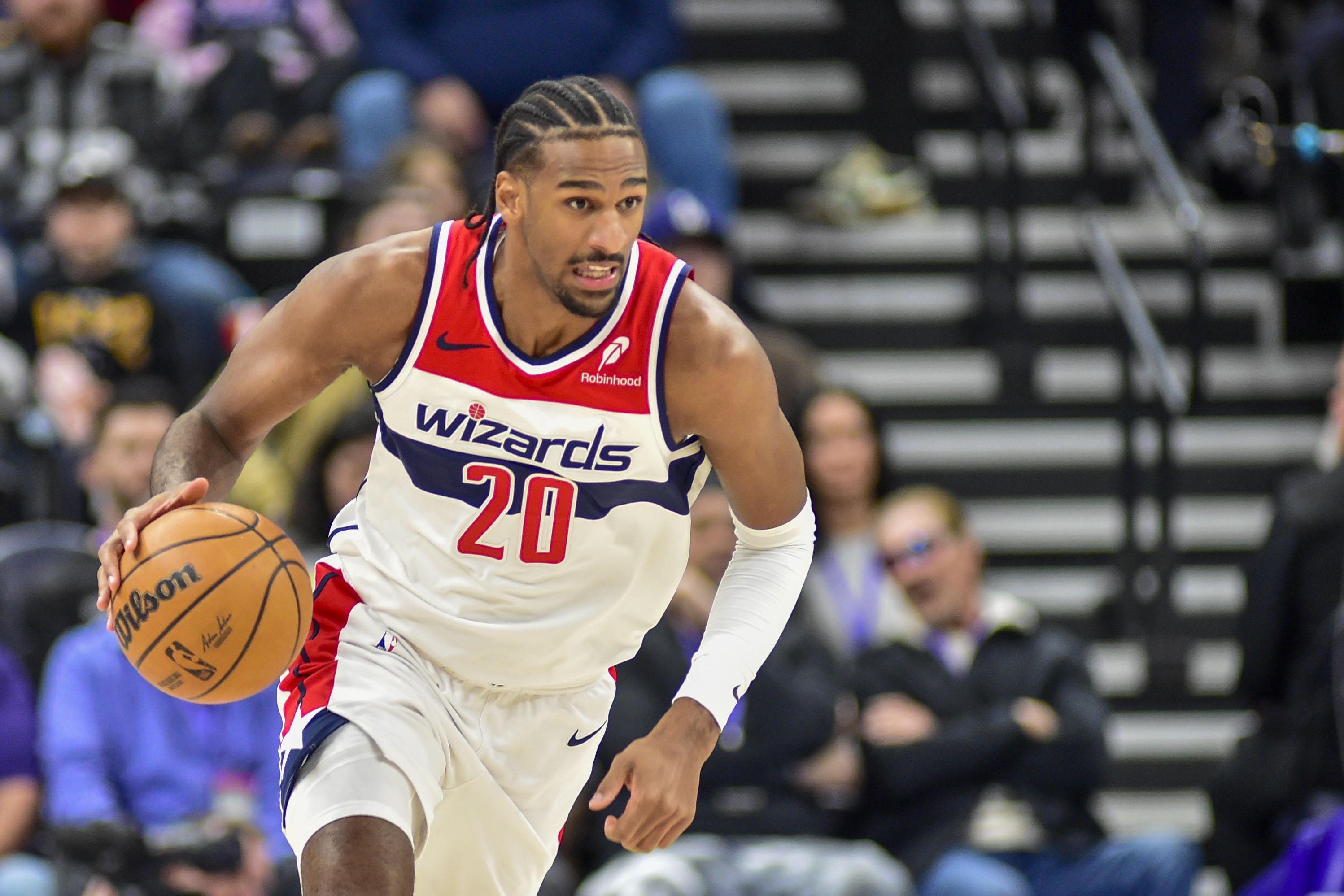 今天榜眼有點(diǎn)菜！薩爾10中3得8分5板 三分球4次出手全部打鐵