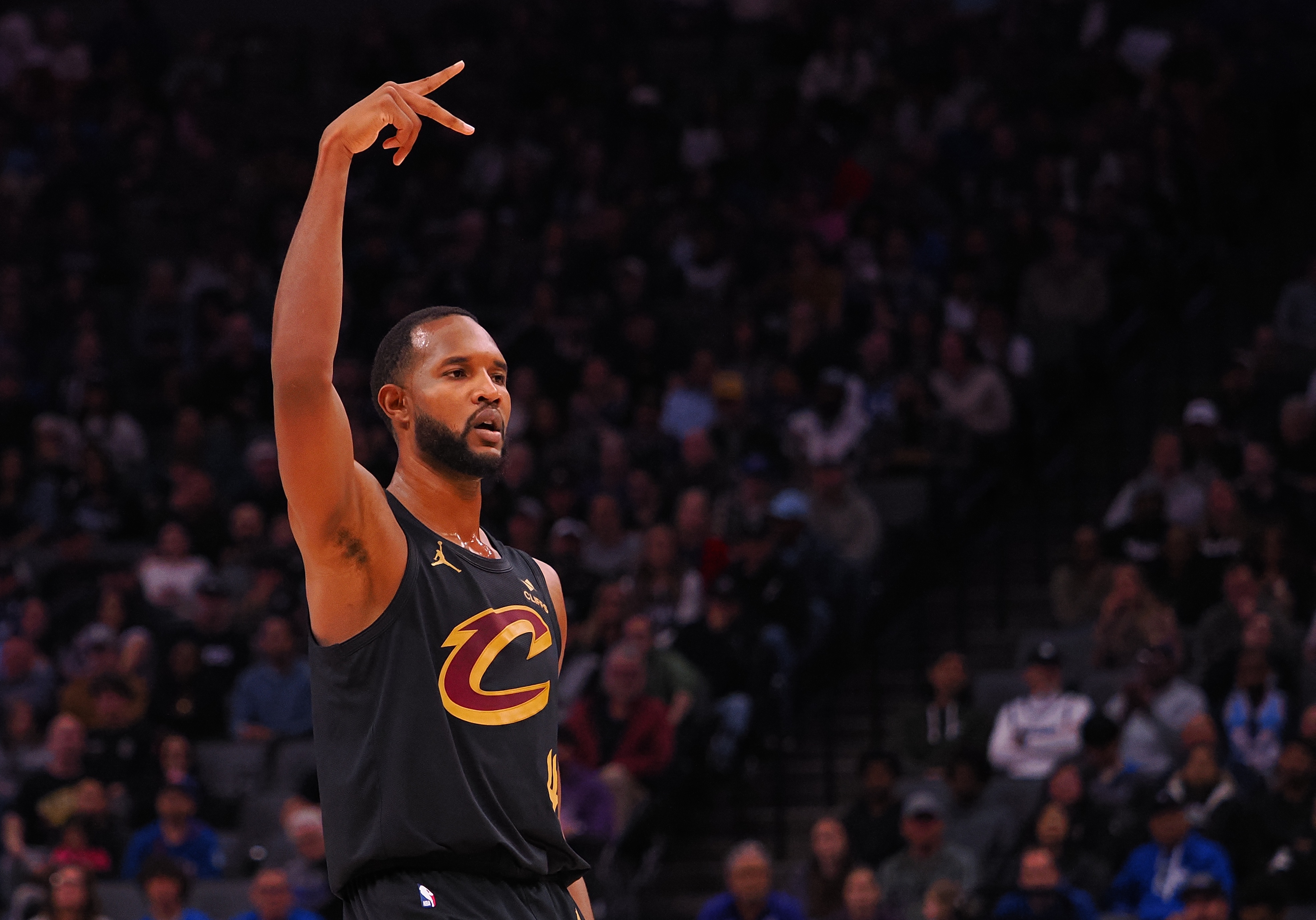 攻防俱佳!小莫布里15中8拿下21分12板4助4帽