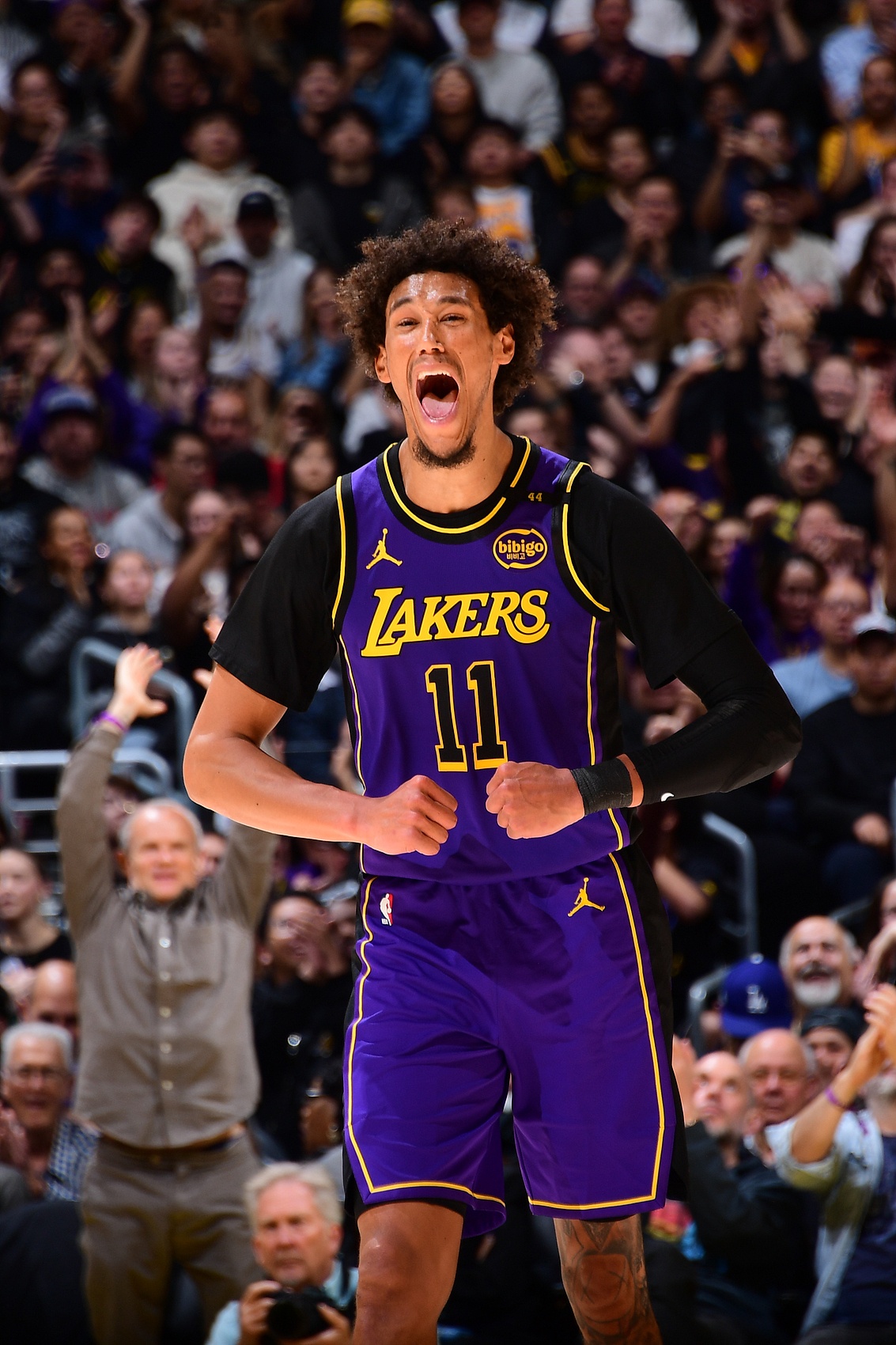 湖人唯一中鋒!海斯上半場5中4得8分2板2助