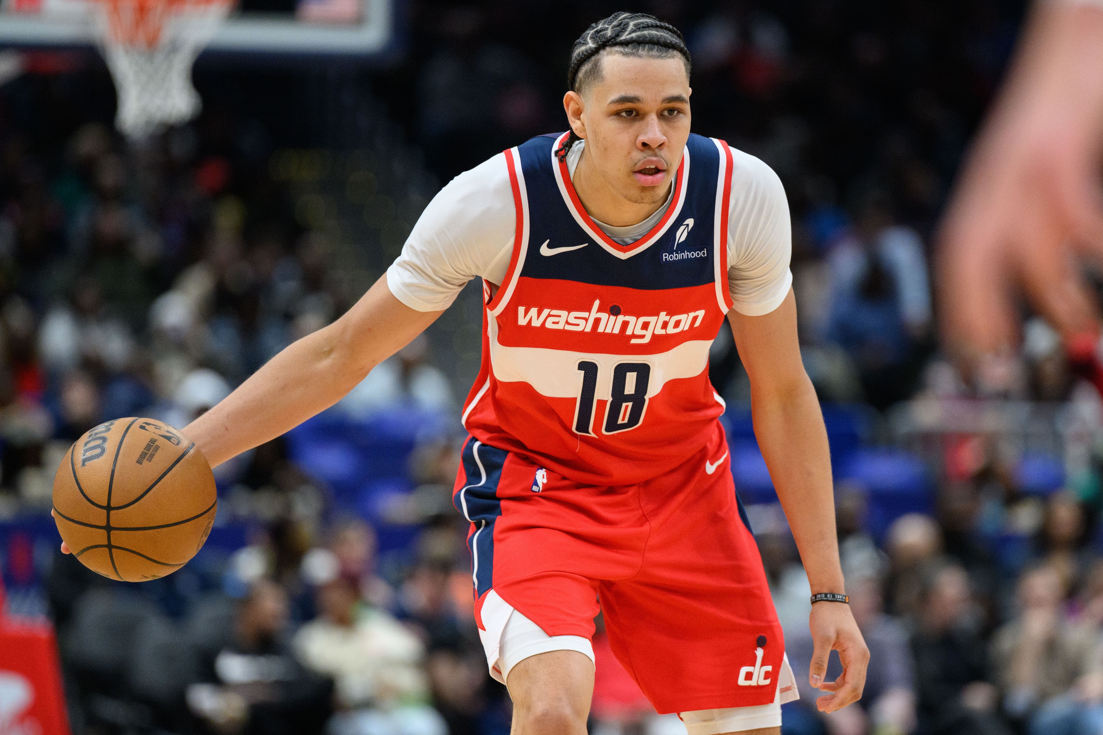 生涯首個(gè)兩雙！凱肖恩-喬治13中5拿到15分10板4助3斷