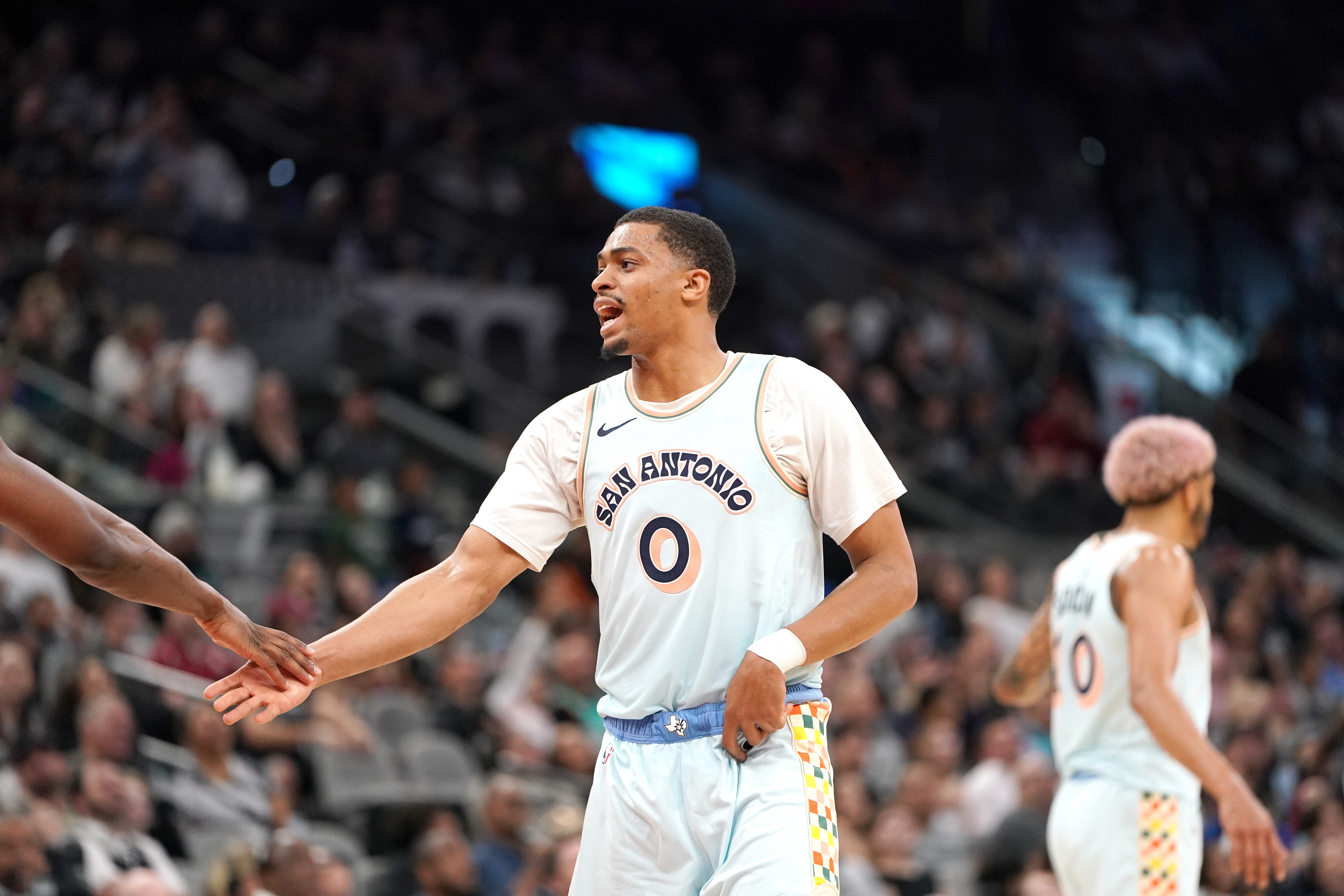 盡力了！凱爾登12中9高效拿下23分6板3助