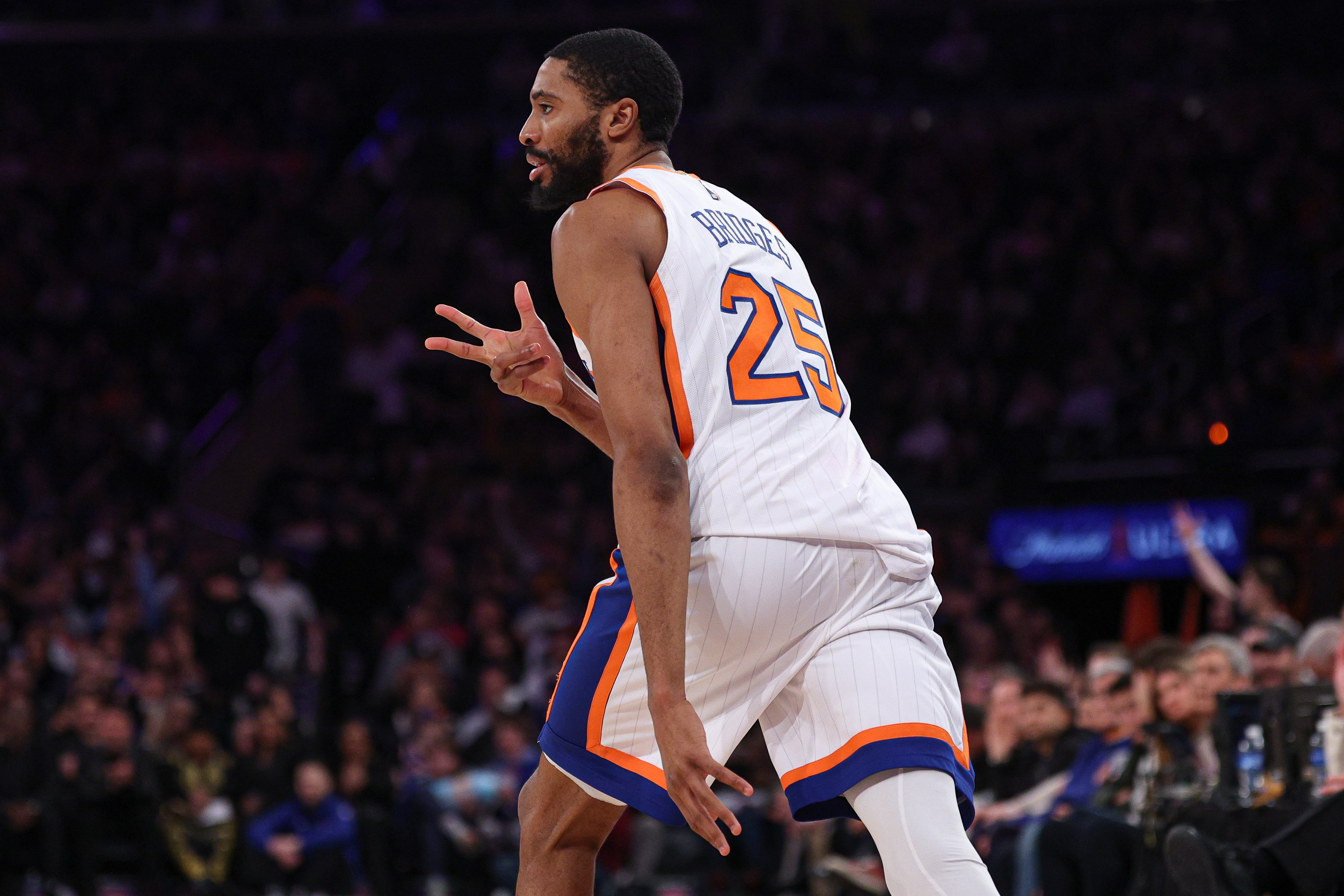 布里奇斯談進(jìn)攻端表現(xiàn):相信我的努力與隊(duì)友 一切都?xì)w功于他們