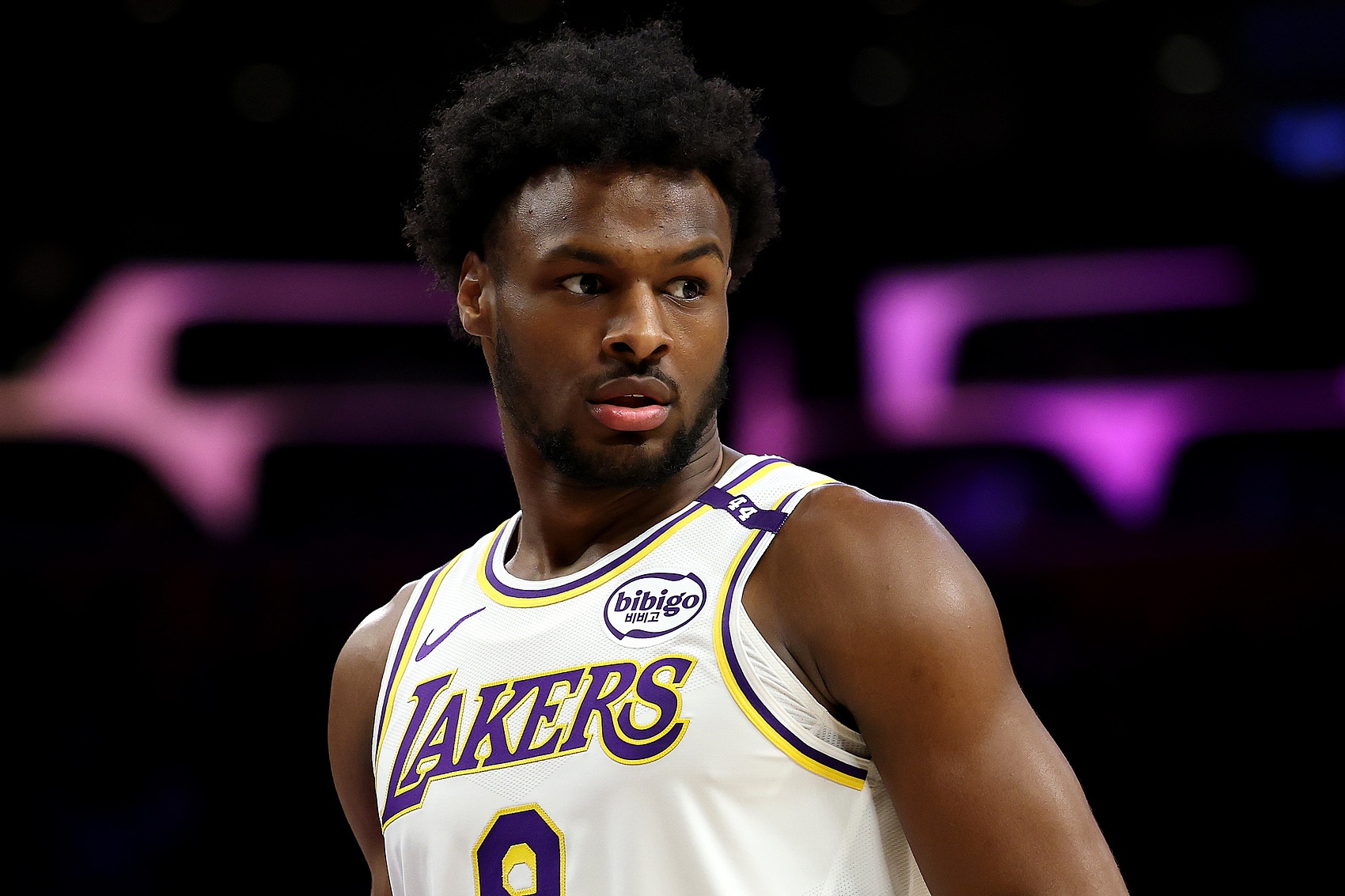 貝弗利:布朗尼的比賽跟我很像 他是能幫湖人改變比賽的那個(gè)人