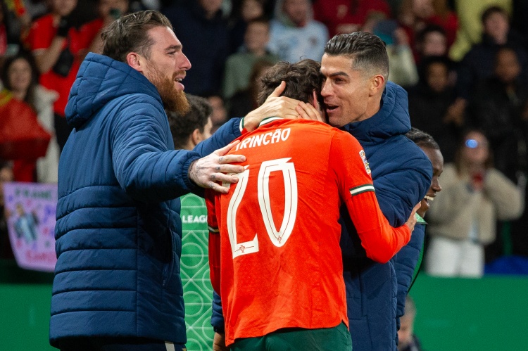 25歲邊鋒特林康第10次為葡萄牙出場,首次取得進球并梅開二度