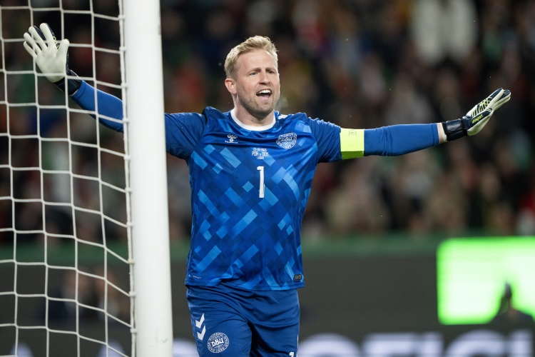 帶傷打完比賽,丹麥媒體:小舒梅切爾肩膀受傷 之后恐長(zhǎng)時(shí)間傷缺