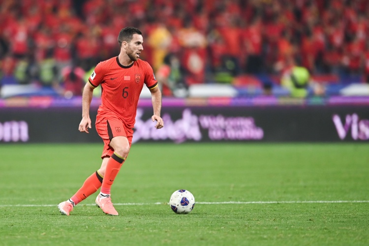 趙宇:塞鳥年薪150萬歐左右 伊萬去年與其見面曾提出“錢少”問題