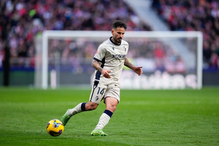 奧薩蘇納中場:各個方面都被巴薩碾壓了,球隊的心態出了問題