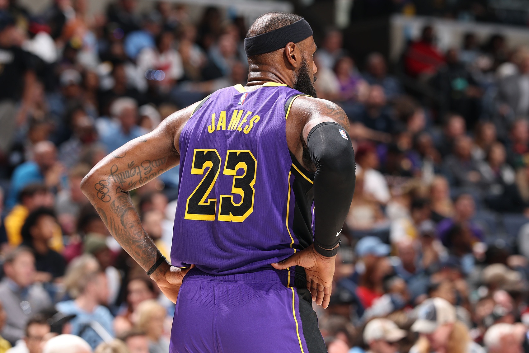 明日湖人迎戰火箭 詹姆斯左腹股溝拉傷但大概率將會出戰