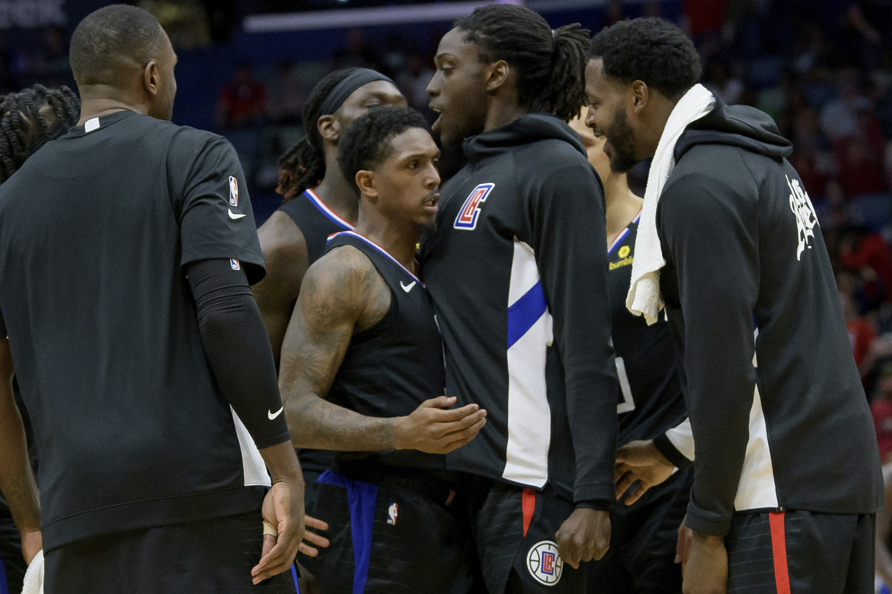 路威:快船GM在交易我的半小時前還讓我放心 我直接以退役威脅